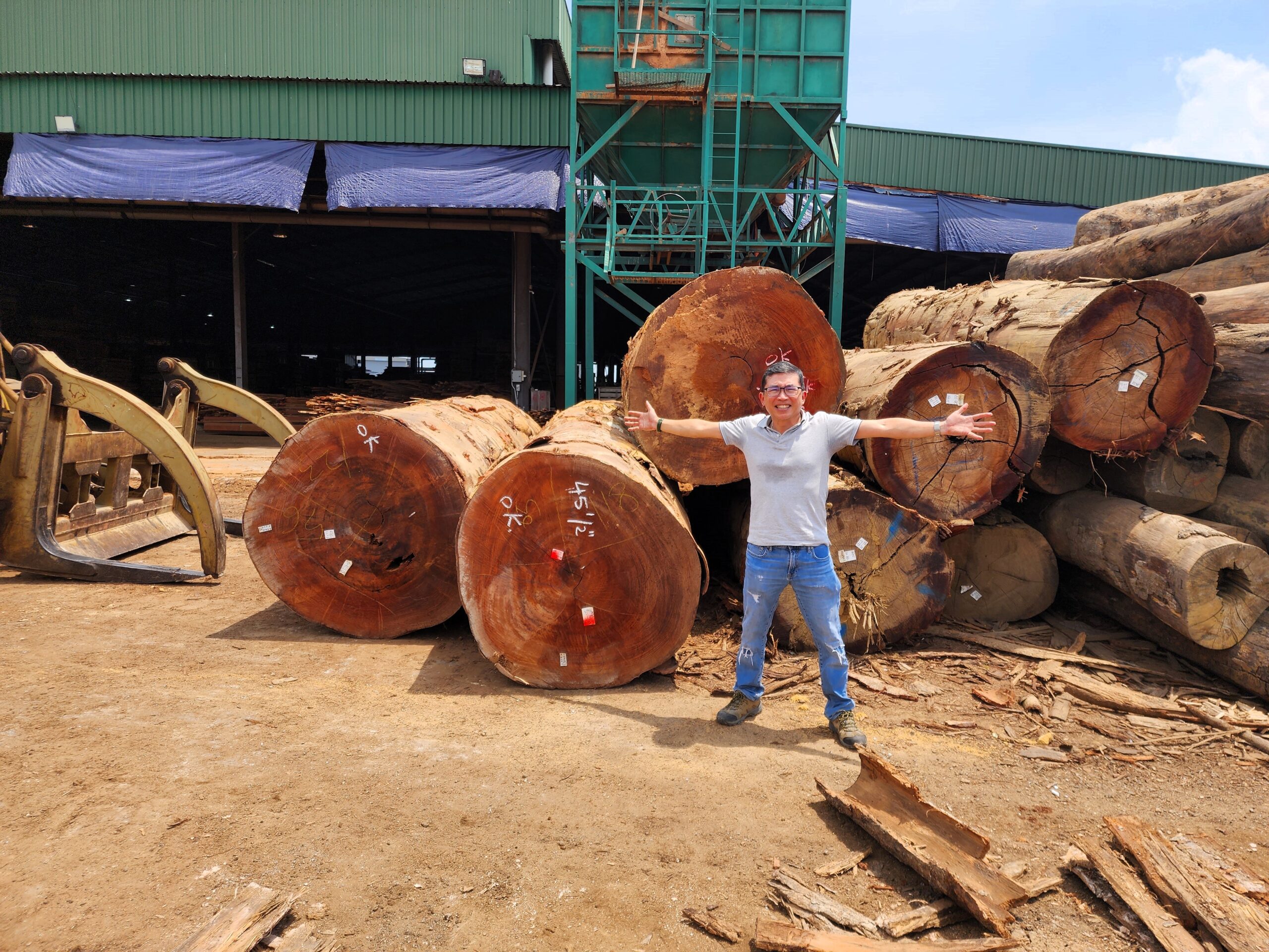 Timber wood factory, raintree factory, factory direct furniture material, wood material supplier Malaysia